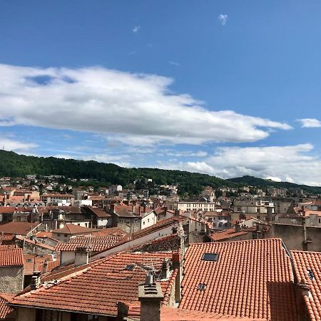Chez Mick Et Sarah : Vert L'Industriel Le Puy-en-Velay Exterior photo